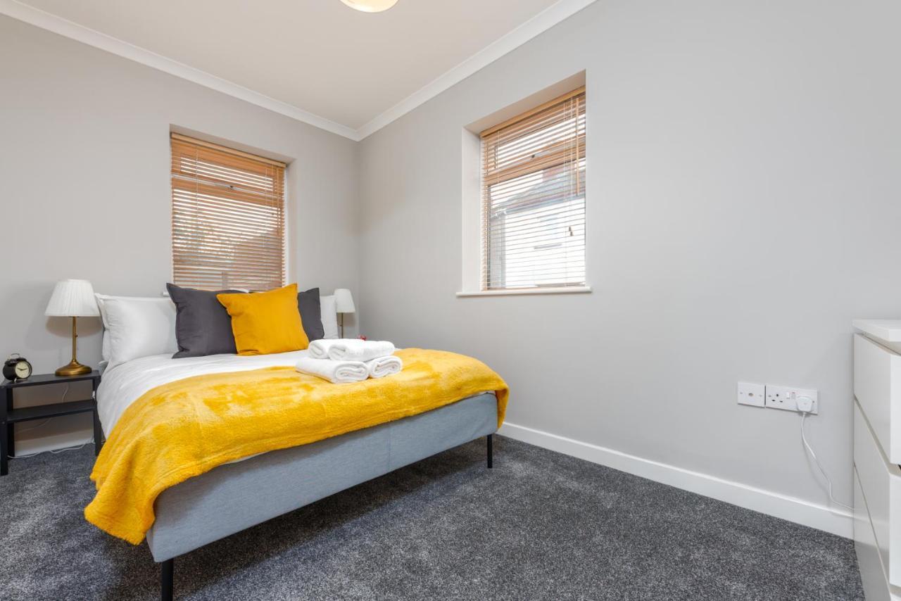 Stayright- 2 Bedroom House, Centrally Located & Close Walk To City Centre Cardiff Exterior foto